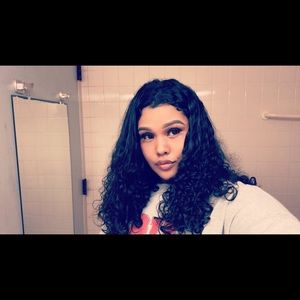 Meet your Posher, Alize